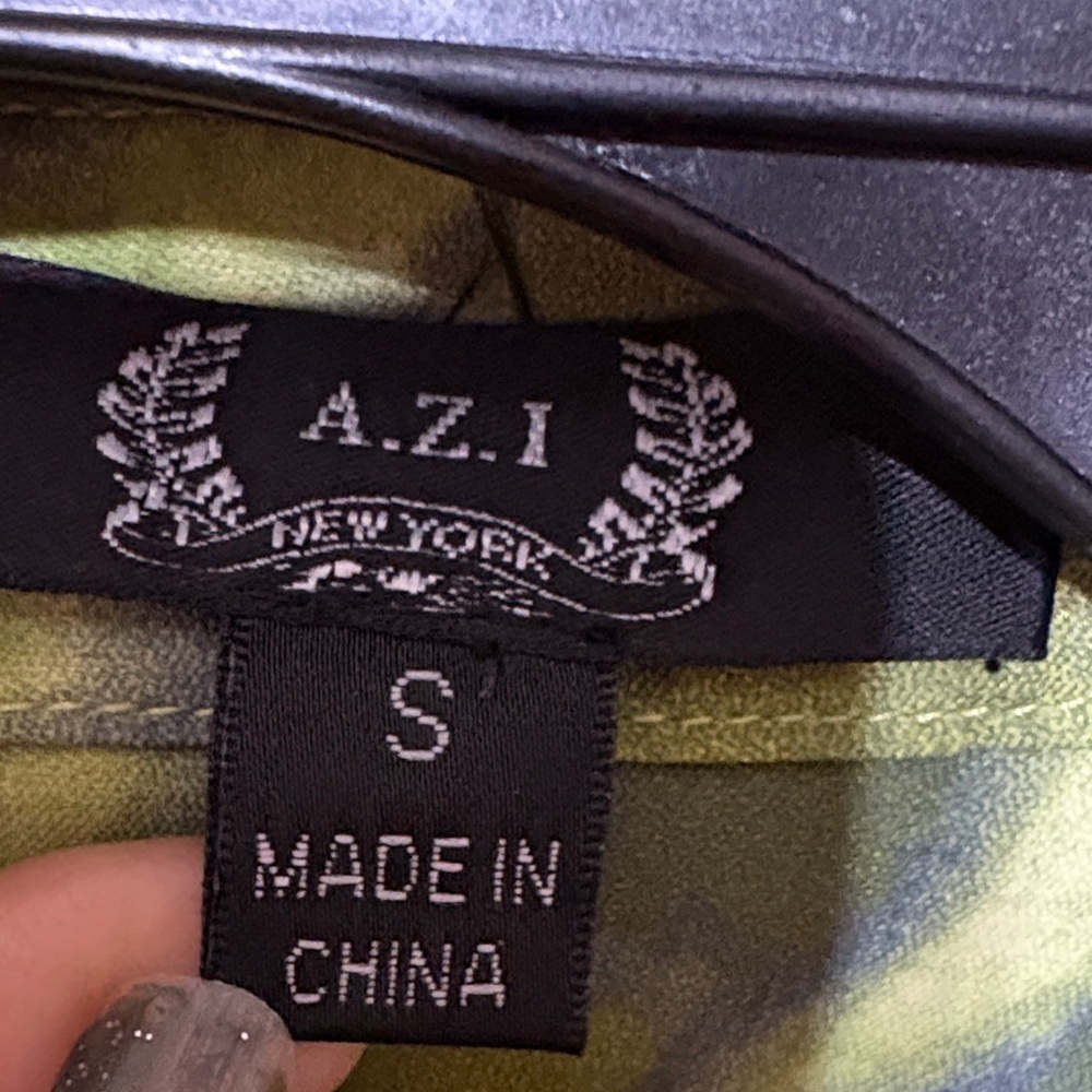 A.Z.I Women's Tie-Dye Button Down Shirt - Picture 3 of 13